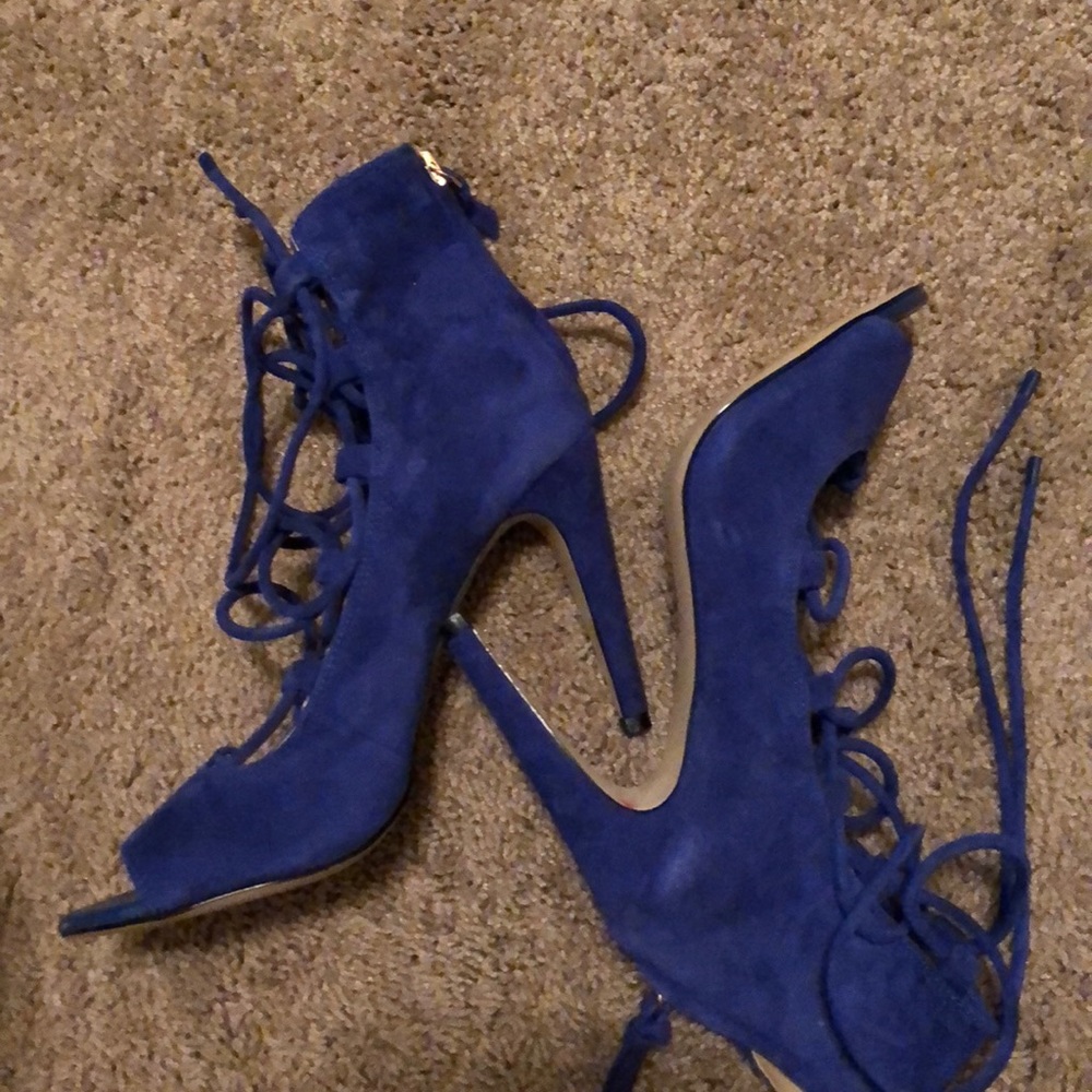 Saks Fifth Avenue Brand Size 7 high heel sandals. - Picture 2 of 6